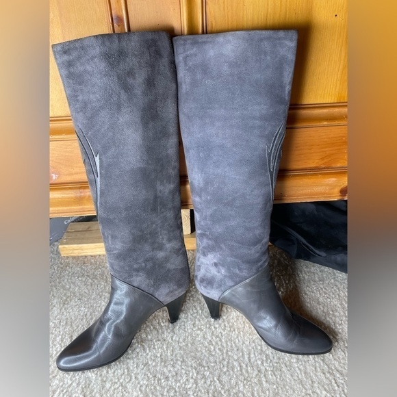 New Bally Vintage 80's Gray Suede Leather Tall Heeled Boots w/ Applique US 6    - Picture 4 of 13